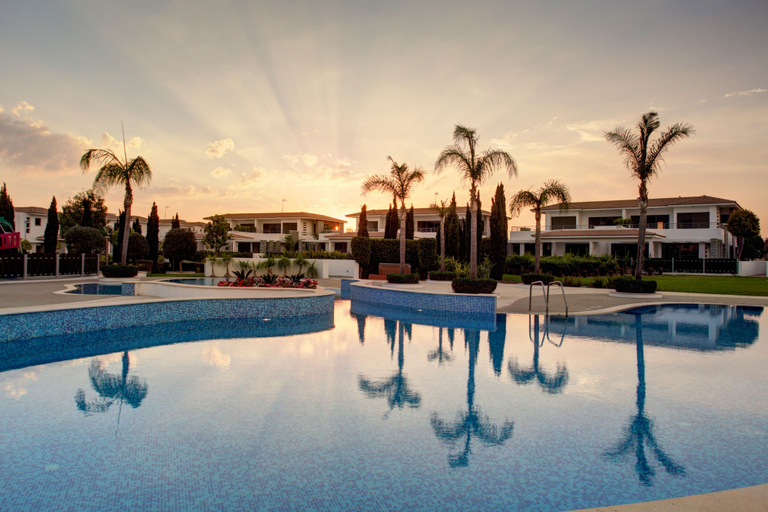 Sport & Beauty 5, Atlantis Gardens, Larnaca