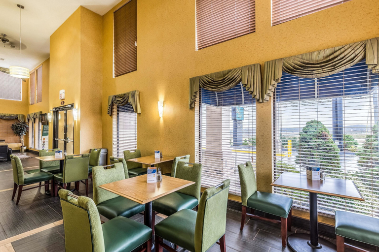 Food & Drinks 5, Quality Inn Rolla, Phelps