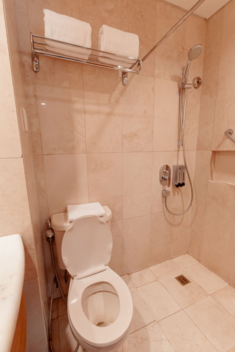Bathroom 5, City Garden Suites Manila, Manila City