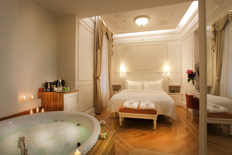 Bedroom 2, Corinne Art & Boutique Hotel, Beyoğlu
