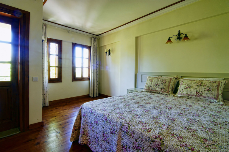 Bedroom 3, Minyon Hotel, Antalya