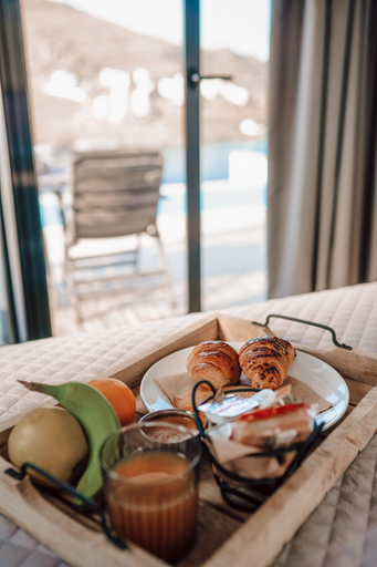 Food & Drinks 5, Ble Kythnos Suites, South Aegean
