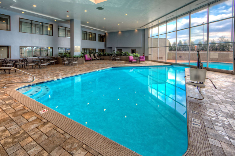 Sport & Beauty 3, DoubleTree by Hilton Hotel Decatur Riverfront, Morgan