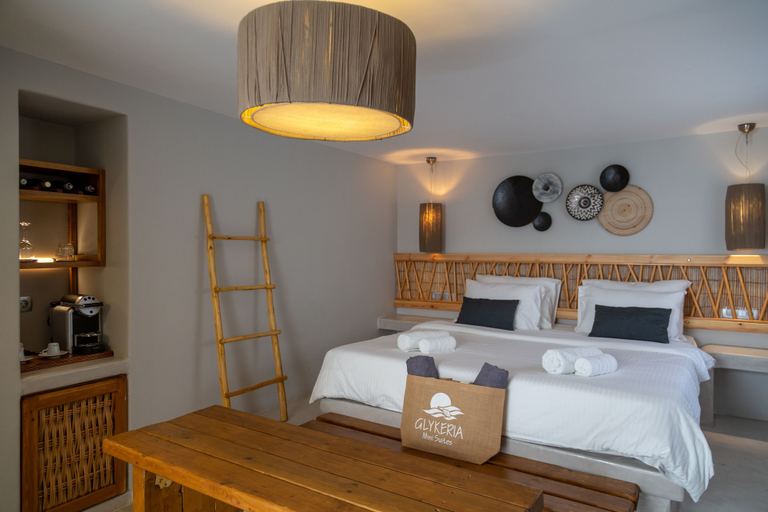 Bedroom 2, Glykeria Mini Suites, South Aegean