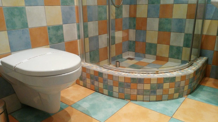 Bathroom 3, Hotel Ondráš z Beskyd, Frýdek-Místek