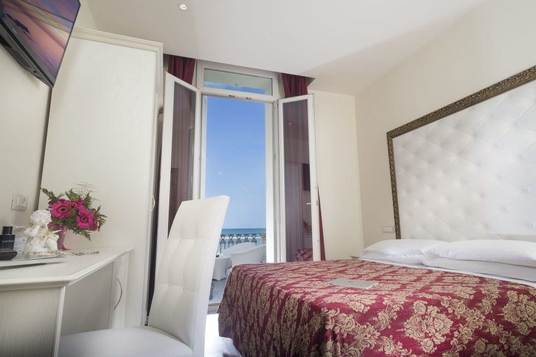 Bedroom 2, Hotel Lido Viserba, Rimini