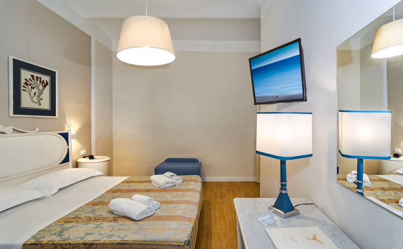 Bedroom 3, Hotel La Pace, Lucca