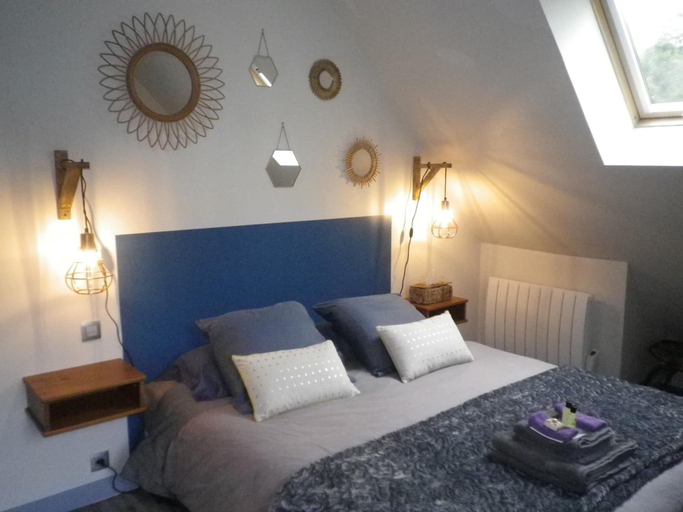 Bedroom 4, Le Brame, Oise