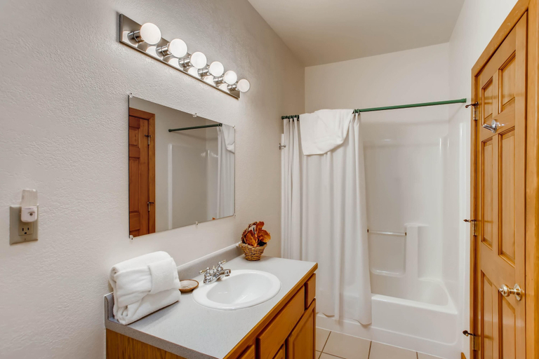 Bathroom 4, Black Canyon Inn Unit A1/2, Larimer