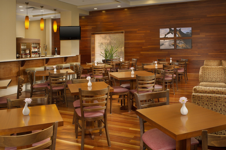 Food & Drinks 5, Four Points by Sheraton Jacksonville Baymeadows, Duval