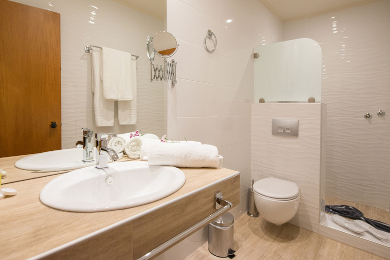 Bathroom 4, Angelica Hotel, East Macedonia and Thrace