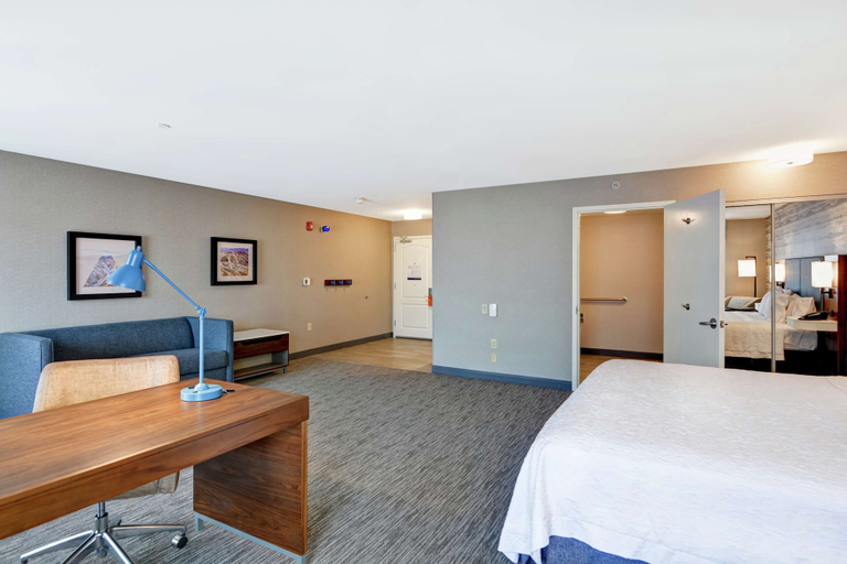 Bedroom 3, Hampton Inn by Hilton Moab, Grand
