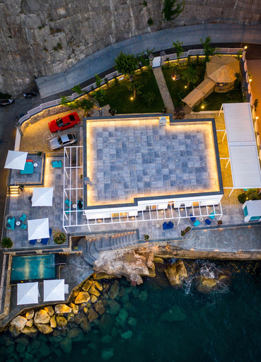 Exterior & Views 2, Beachfront Villa Sorrento & private sea access, Napoli