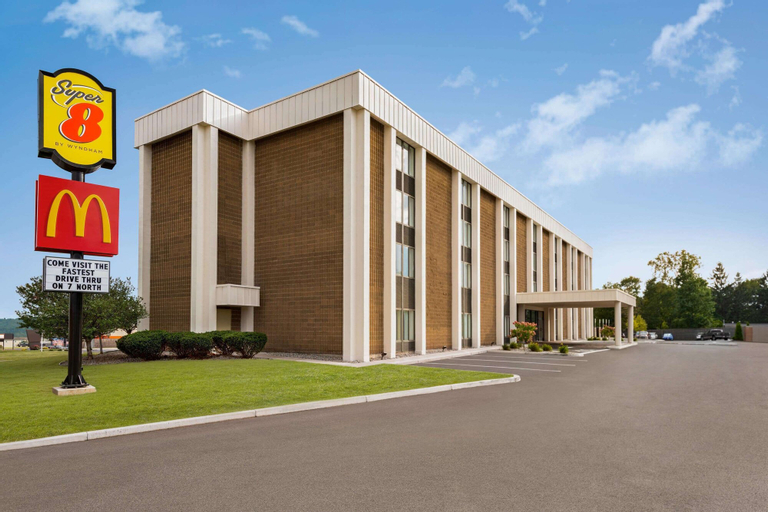 Super 8 by Wyndham Liverpool/Syracuse North Airport, Onondaga