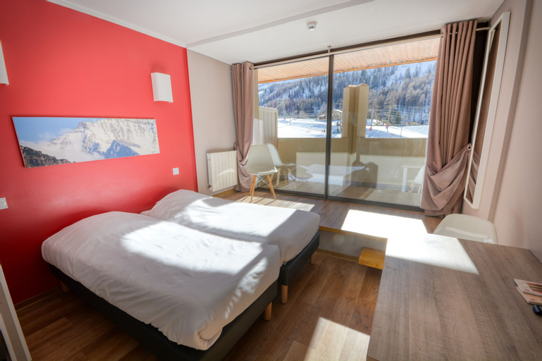 Bedroom 14
