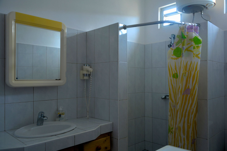 Bathroom 4, Pingouinvillas