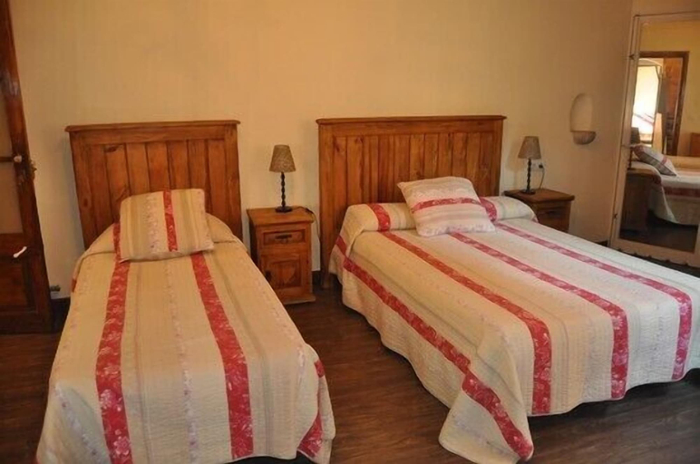 Bedroom 3, Casa Cundaro, Girona