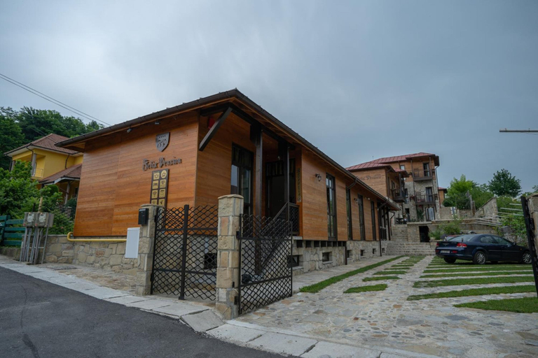 Exterior & Views 2, Felix Pension, Prajila
