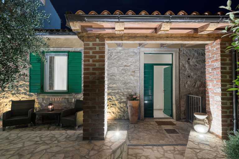 Exterior & Views 2, House 1231, Pula