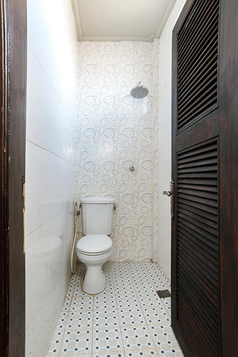 Bathroom 5, Puri Agung Homestay, Badung