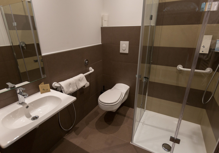 Bathroom 4, Hotel Ristorante Al Fiore, Verona