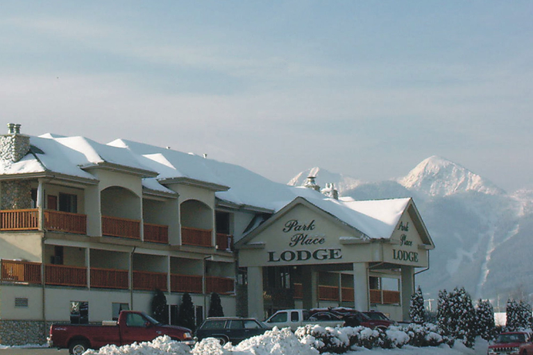 Exterior & Views 2, Park Place Lodge, East Kootenay