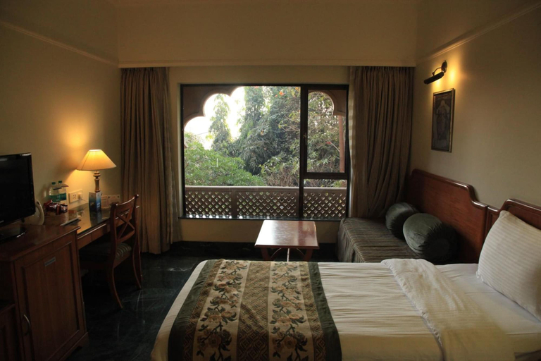 Bedroom 3, Renest Shraddha Inn - Shirdi, Ahmadnagar