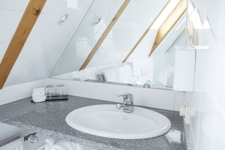 Bathroom 4, Dom Hotel Augsburg, Augsburg