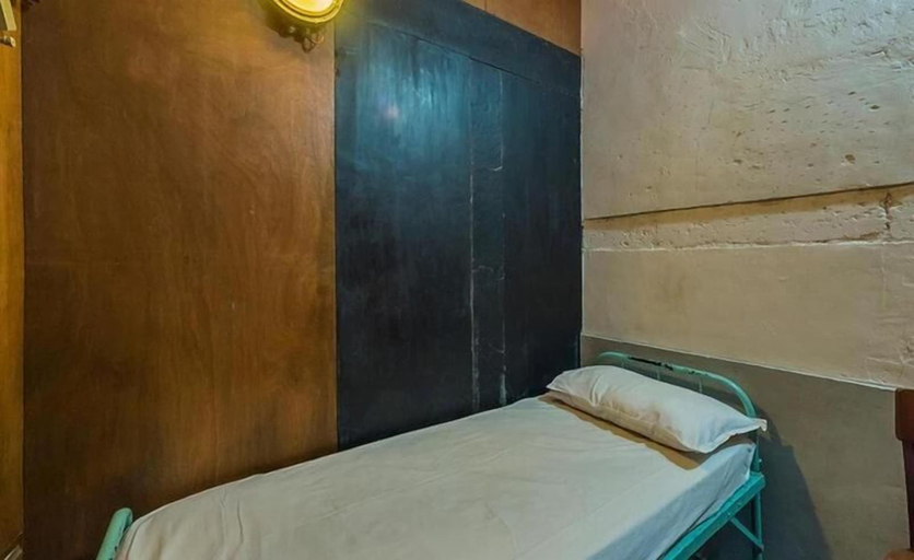 Bedroom 4, New Vasantashram, Mumbai City