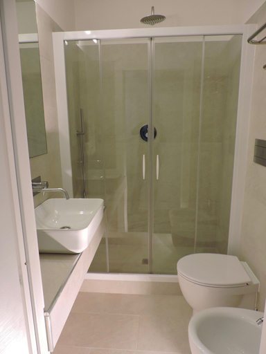 Bathroom 5, San Cosimato Suite, Rome