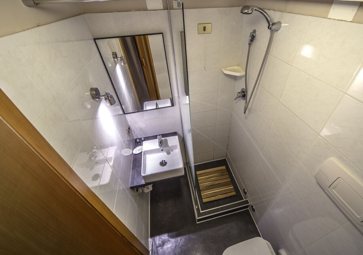 Bathroom 5, Locanda Al Centrale, Verona