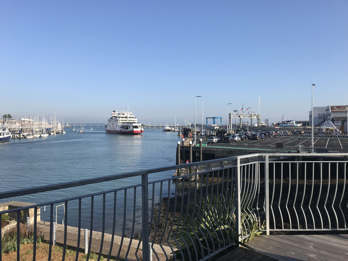 Others 5, Harbour View, Isle of Wight