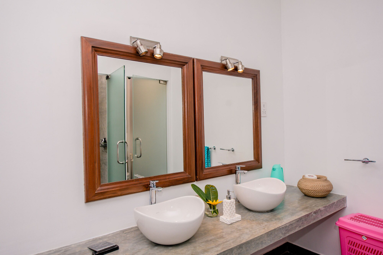 Bathroom 4, Ardeen Villa, Tangalle