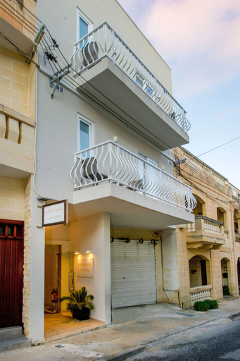 Exterior & Views 2, South Wind Guesthouse