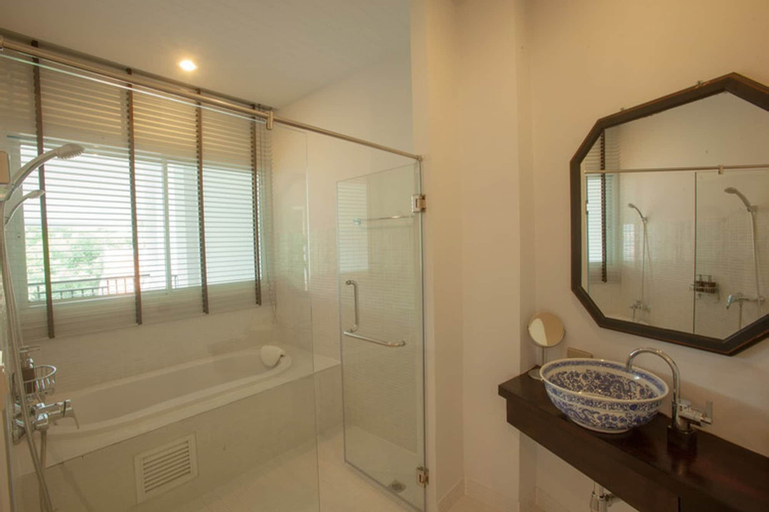 Bedroom 5, Zantiis Ndol Villas, Muak Lek