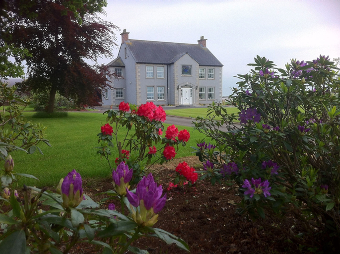 Exterior & Views 1, Ballyharvey House B&B, Antrim and Newtownabbey