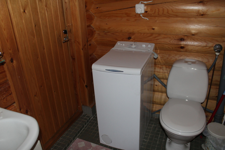 Bathroom, Raikala, Southern Savonia