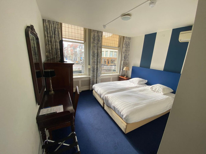 Bedroom 3, Hotel Bridges House, Delft