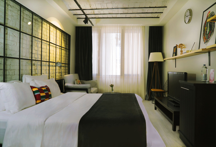 Bedroom 5, Magnova Studios, Beyoğlu