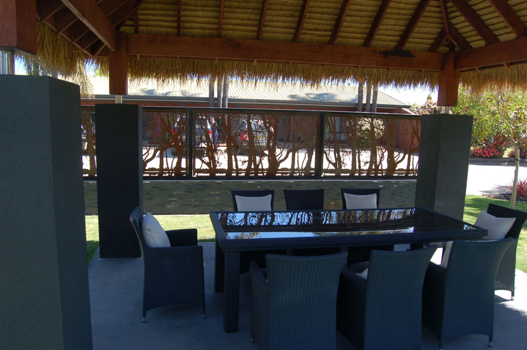 Food & Drinks 5, Federation Motel Resort, Corowa