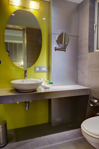 Bathroom 3, Landmark Residency, Mumbai Suburban