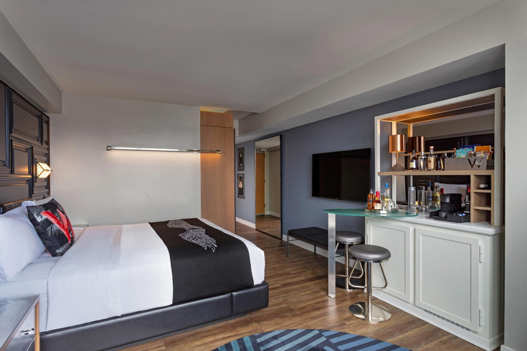 Bedroom 2, W Boston, a Marriott Hotel, Suffolk