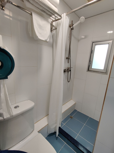 Bathroom 5, Yesinn @YMT, Kowloon