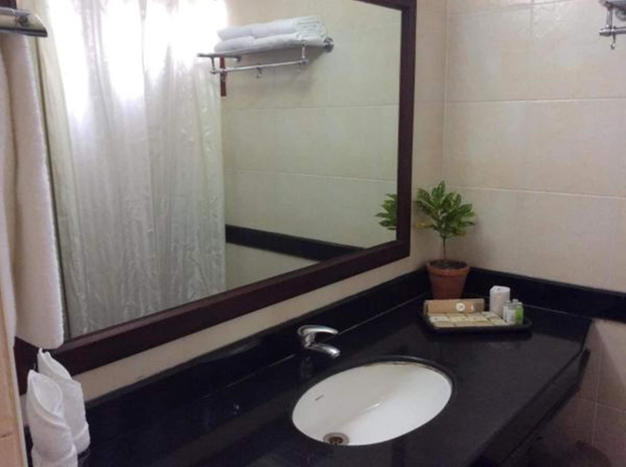 Bathroom 4, Lakesong Kumarakom, Kottayam