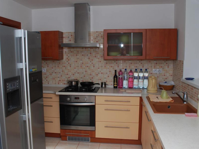 Others 4, Villa Paris, Pieštany