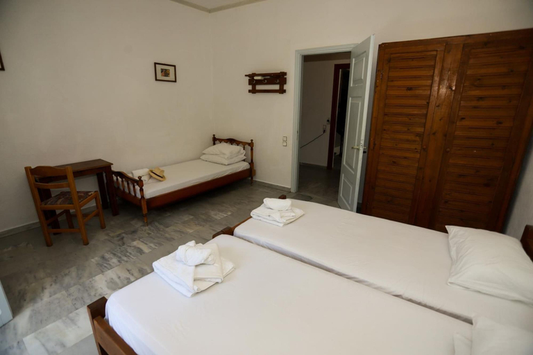 Bedroom 4, Bastas Hotel & Studios, Ionian Islands