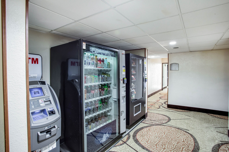 Food & Drinks 5, Quality Inn Albany Colonie, Albany