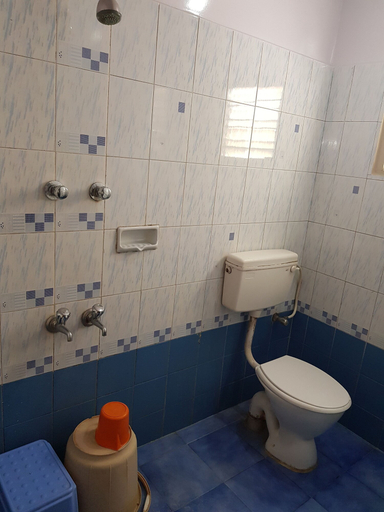 Bathroom 5, Sri Kumara Lodge, Bangalore