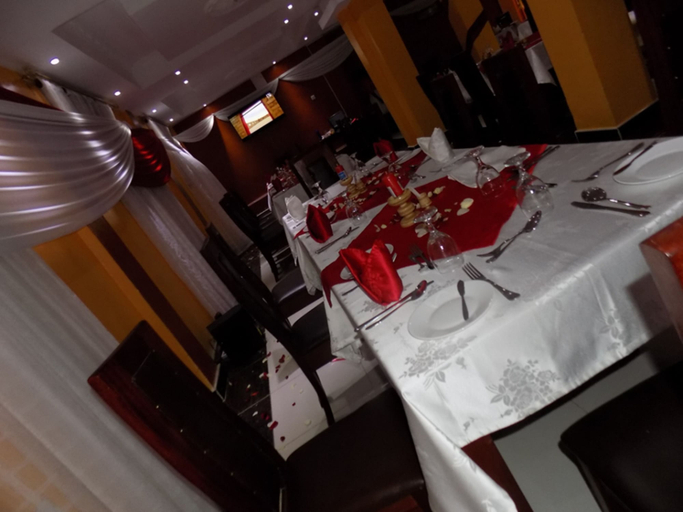 Food & Drinks 4, Great North Resort, Maragwa