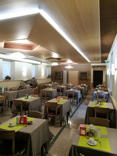 Food & Drinks 5, Hotel Centrale, Bergamo